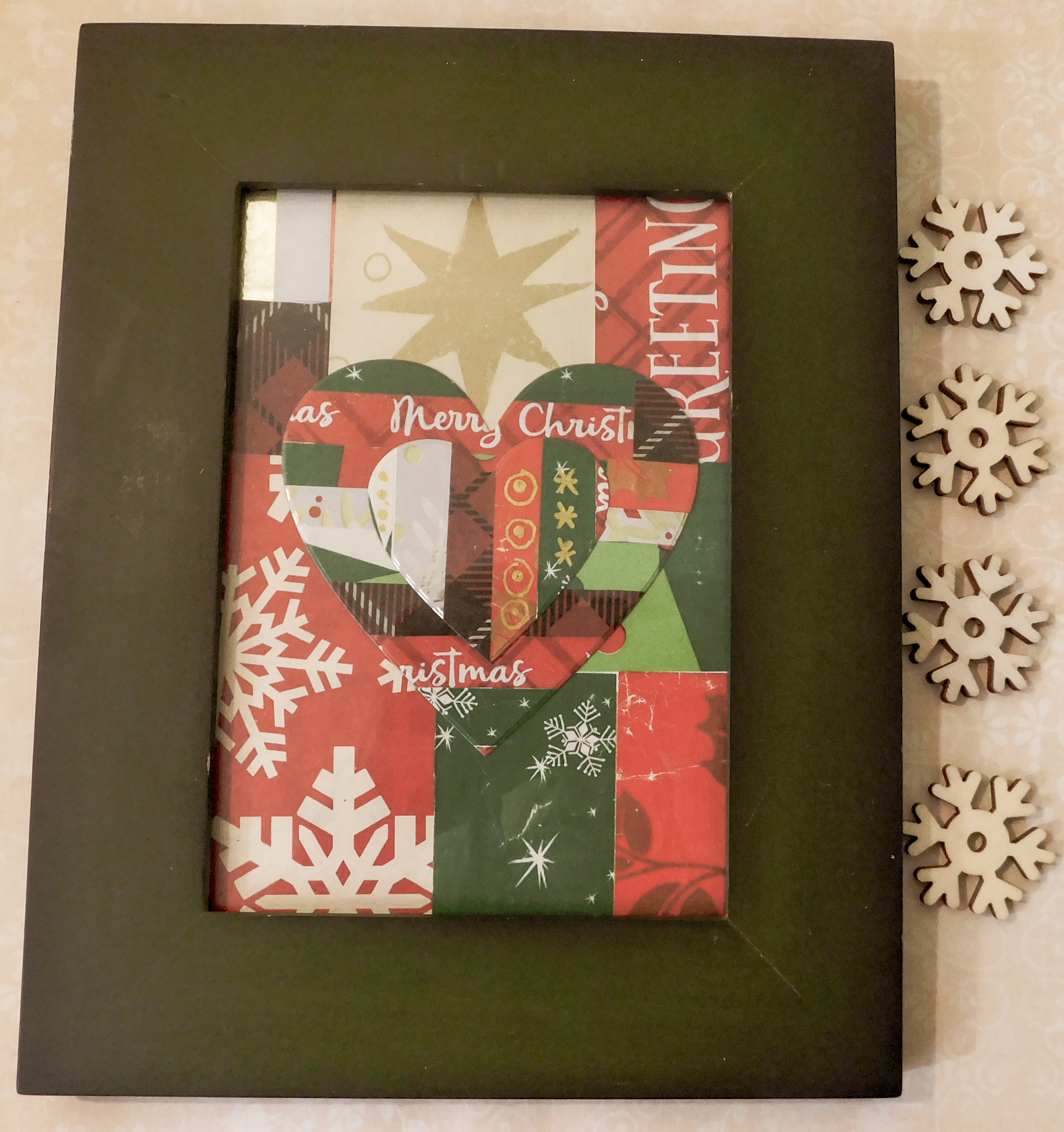 You are currently viewing Wrapping Paper Folk Art