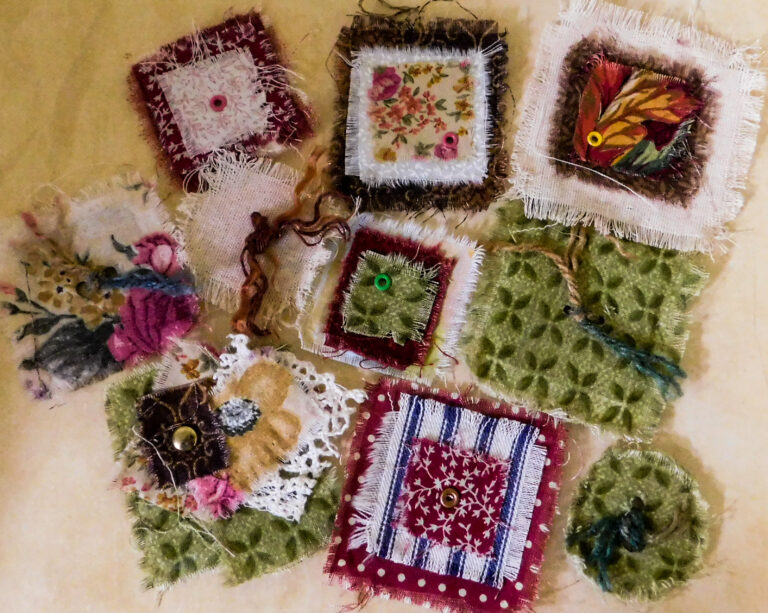 Read more about the article Frayed Fabric Embellishments