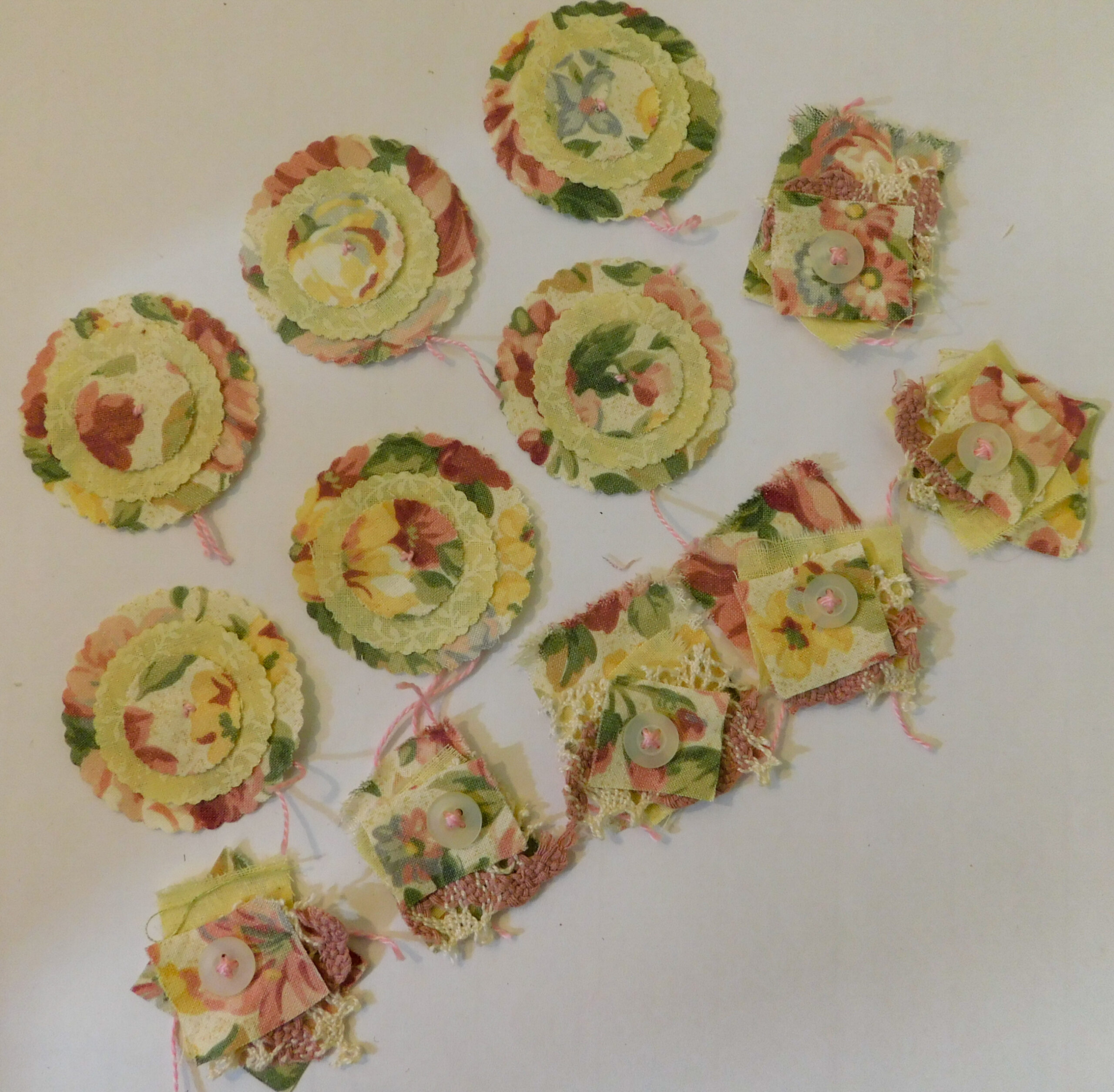 You are currently viewing Flowers and Fabric Embellishments 1 (Pink Florals)