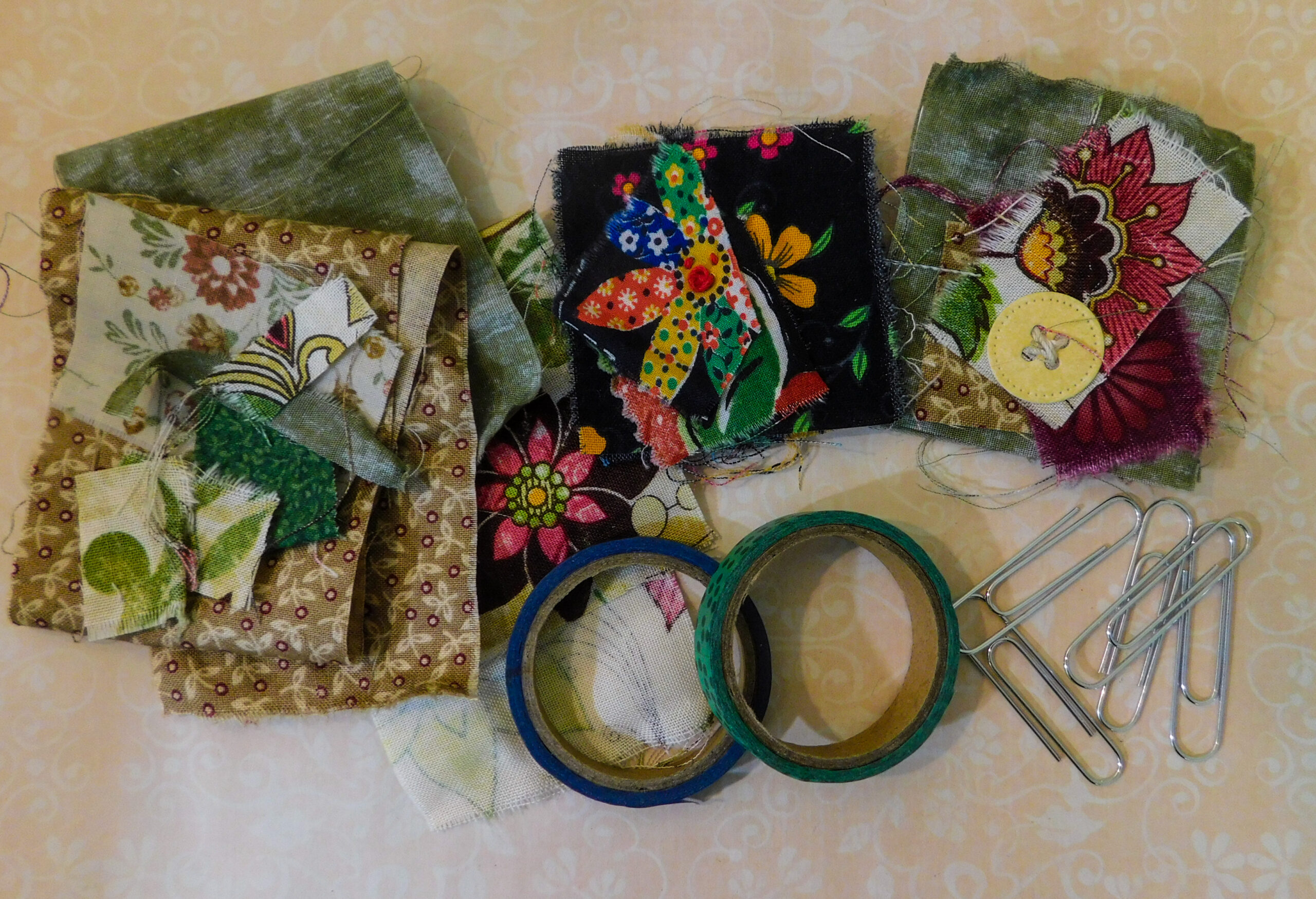 You are currently viewing Fabric Cluster Hidden Paperclips