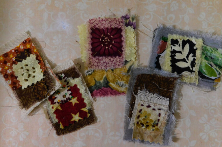 Read more about the article Slow Stitch Fabric Clusters