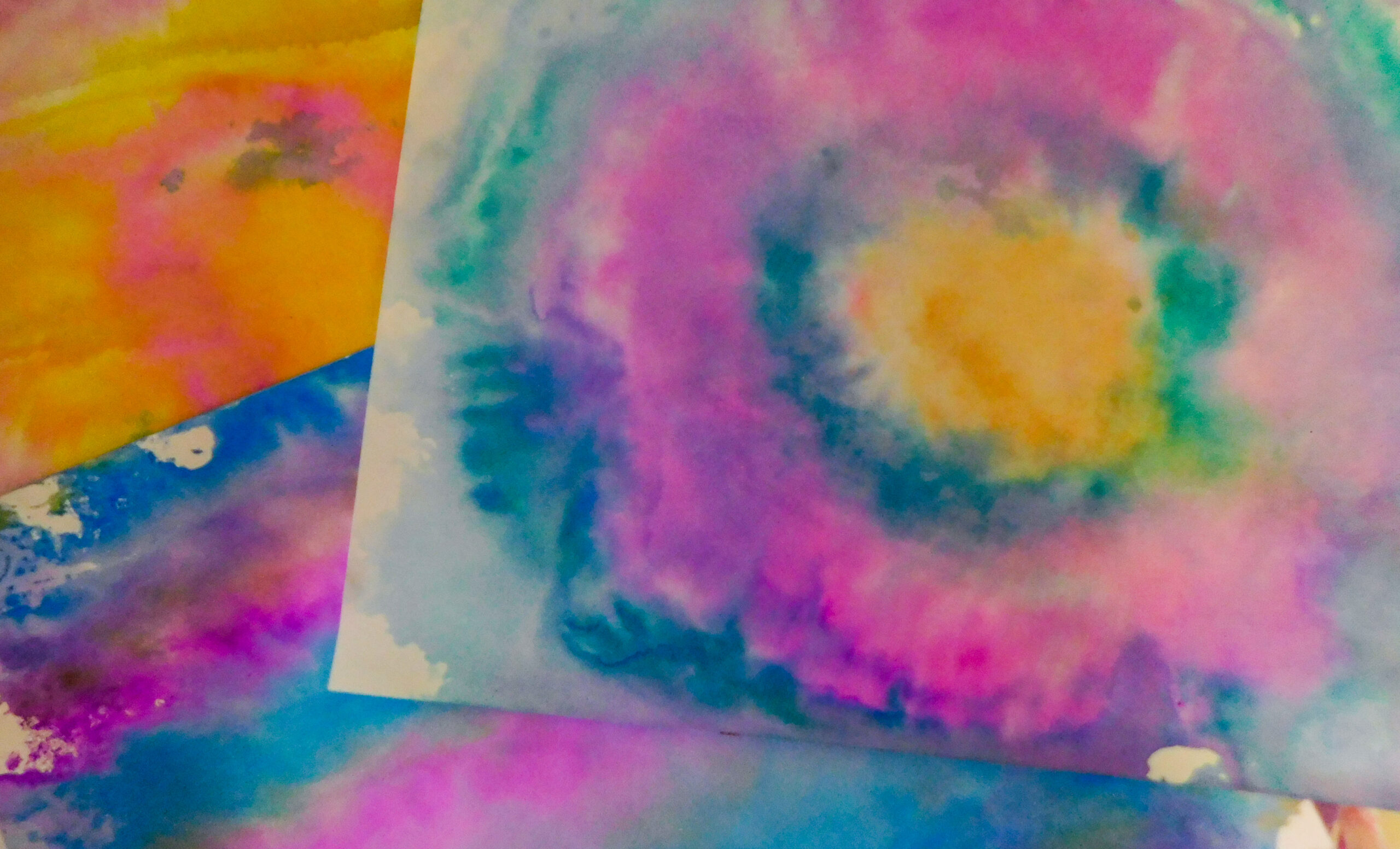 You are currently viewing Tie Dye Paper